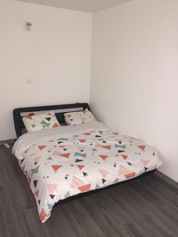 Grand Appartement A Louer Vue Sur Seine Melun Exterior photo