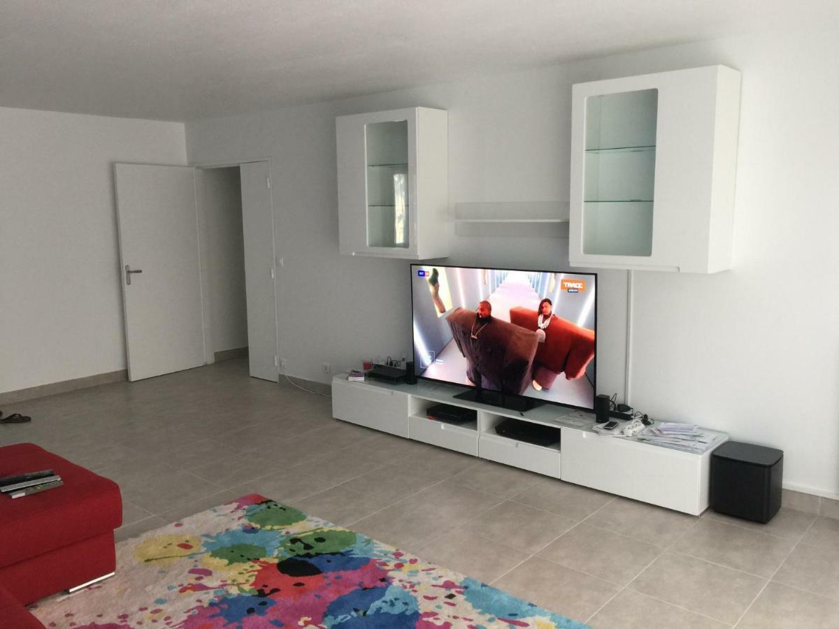 Grand Appartement A Louer Vue Sur Seine Melun Exterior photo