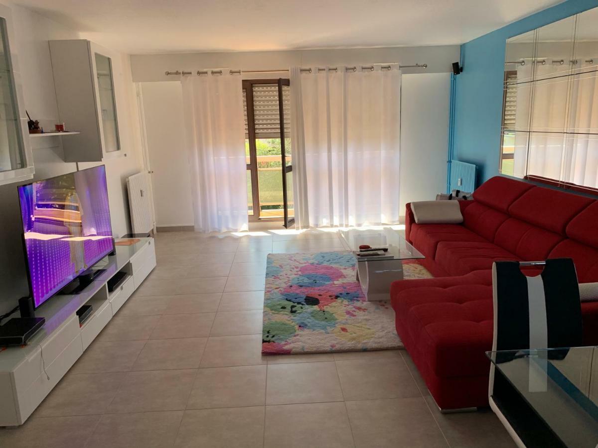 Grand Appartement A Louer Vue Sur Seine Melun Exterior photo